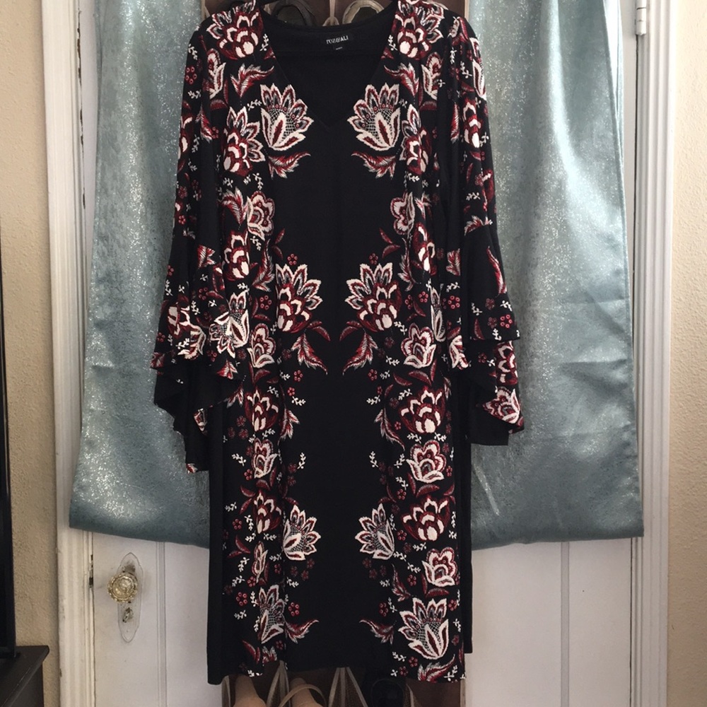 Black flower print dress